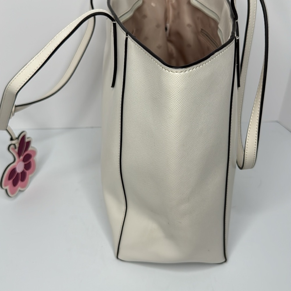 Kate Spade Dana Tote - Picture 3 of 10